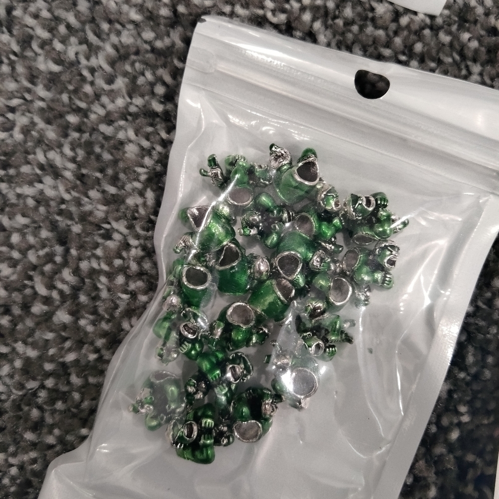 Marvel avengers charms - Picture 2 of 10